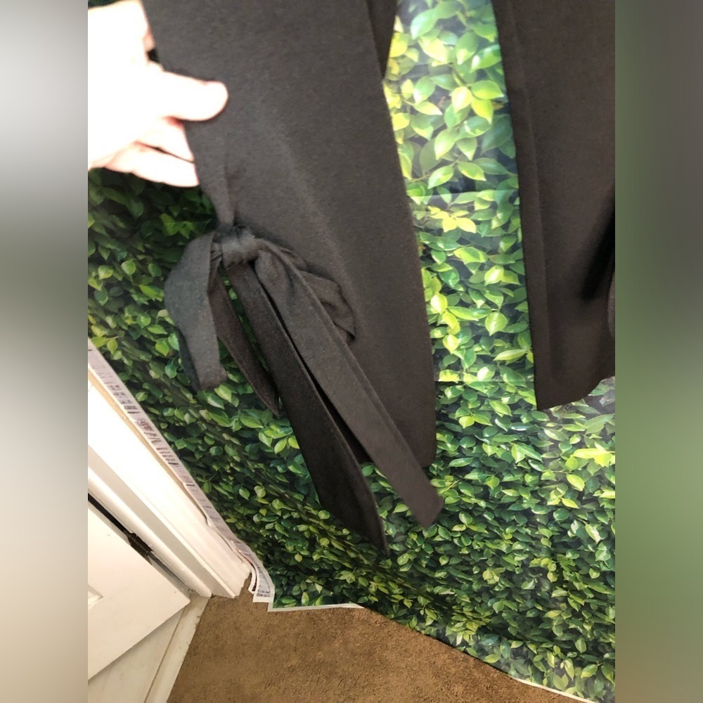 Elegant Black Women's Pants with Bow Detail - Picture 5 of 13